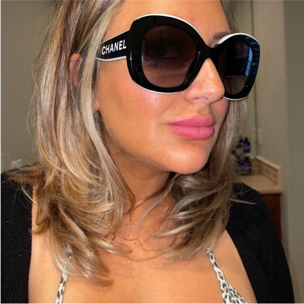 Chanel limited edition runway black & white sunglasses. 100% Authentic .
